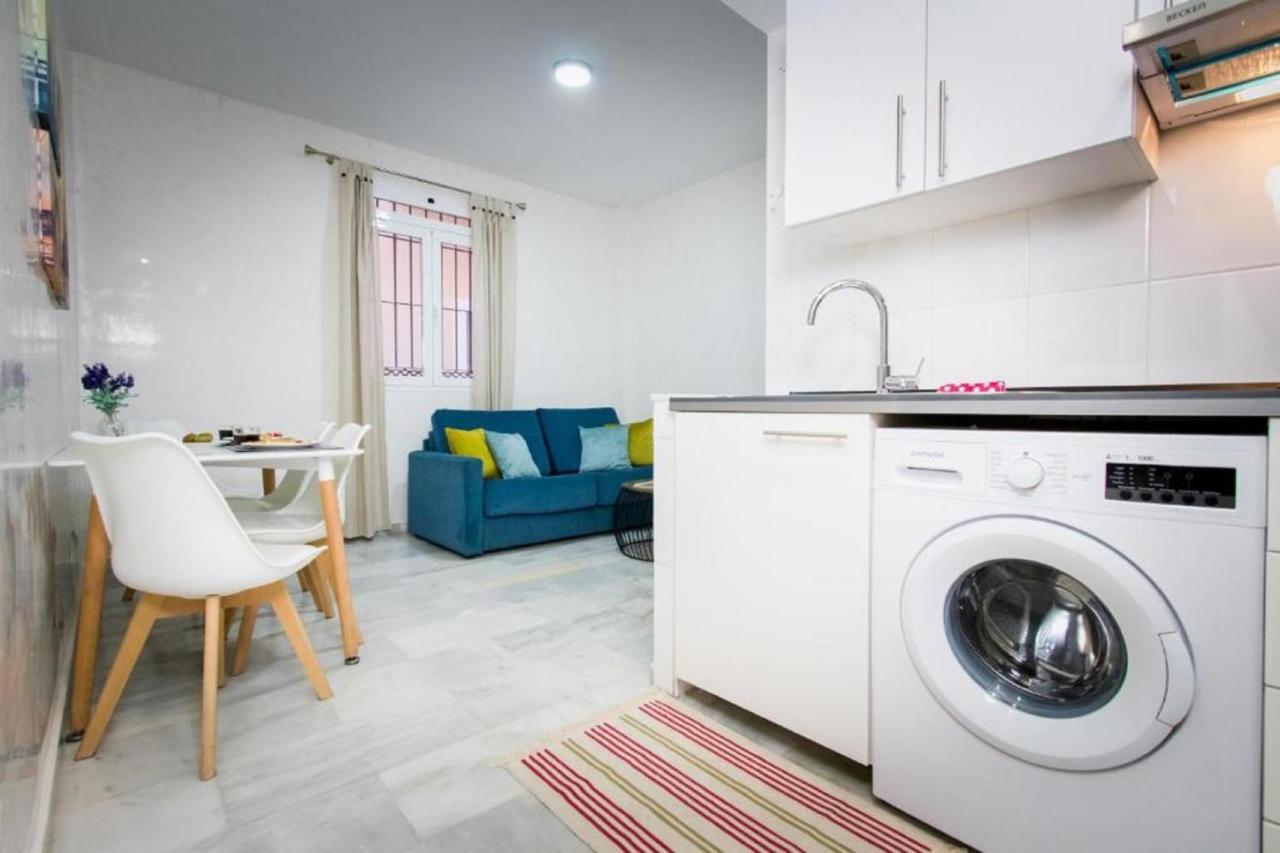 Holidays2Malaga Eduardo Ocon Ground Floor Renovated Apartment In The City Center Extérieur photo