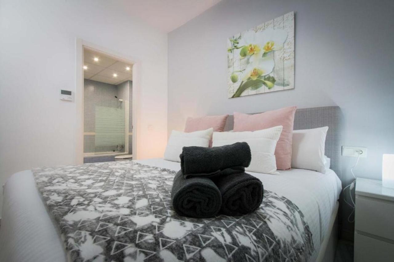 Holidays2Malaga Eduardo Ocon Ground Floor Renovated Apartment In The City Center Extérieur photo